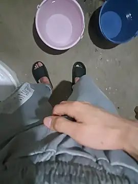 Snapshot of DanielTorres1 chatting on February 2026 05:18:02 AM DanielTorres1 online show from February 2026 05:18:02 AM