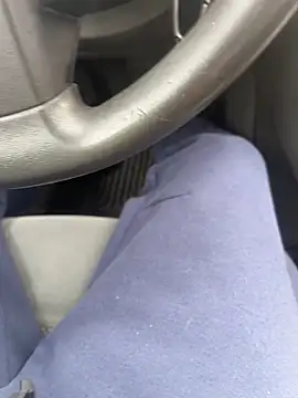 Snapshot of ayrtonmen chatting on October 2025 01:58:01 PM ayrtonmen online show from October 2025 01:58:01 PM