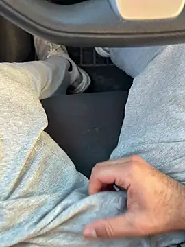 Snapshot of ayrtonmen chatting on January 2026 08:47:02 PM ayrtonmen online show from January 2026 08:47:02 PM