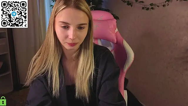 L1na Reeds online show from April 2026 01:16:01 AM