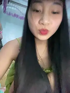 banlinh004 online show from November 2025 02:30:02 PM