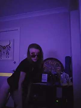 lonely Cosplay chick online show from November 2025 02:20:01 PM