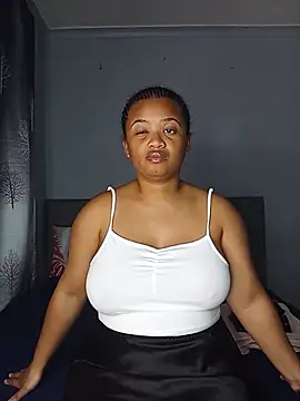 Snapshot of Sultrytits6 chatting on June 2026 07:05:01 PM Sultrytits6 online show from June 2026 07:05:01 PM