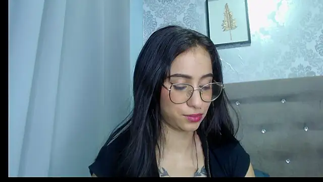 Alana Martinez  online show from April 2026 08:42:02 PM