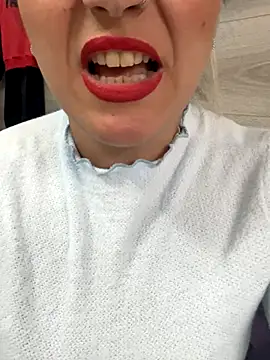 Daiana Andra online show from October 2025 10:04:01 AM