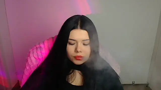 Mona Esty online show from October 2025 05:11:01 PM