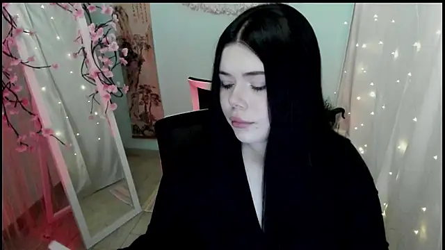 Mona Esty online show from March 2026 07:13:02 AM