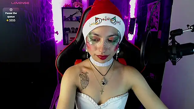 lunarichy22 online show from December 2025 11:22:02 PM