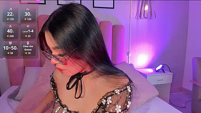 mara swan  online show from November 2025 07:24:01 PM