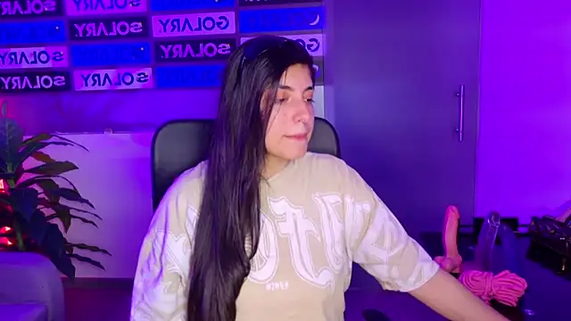 Violetta Swett  online show from October 2025 01:51:01 PM