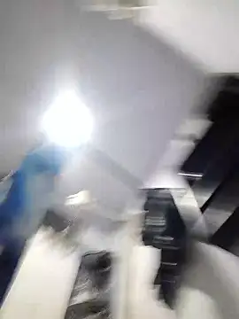 Snapshot of Lesli_14 chatting on November 2025 02:21:01 AM Lesli 14 online show from November 2025 02:21:01 AM