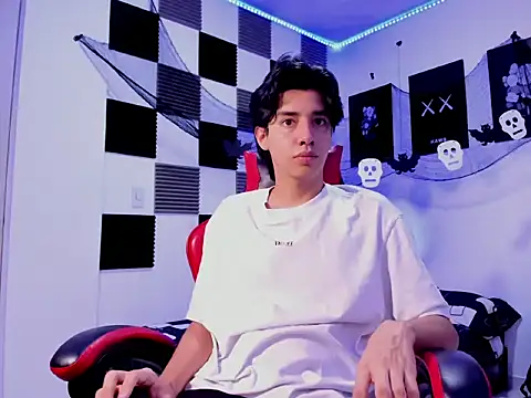 Snapshot of jeycobb chatting on October 2025 12:04:02 PM jeycobb online show from October 2025 12:04:02 PM