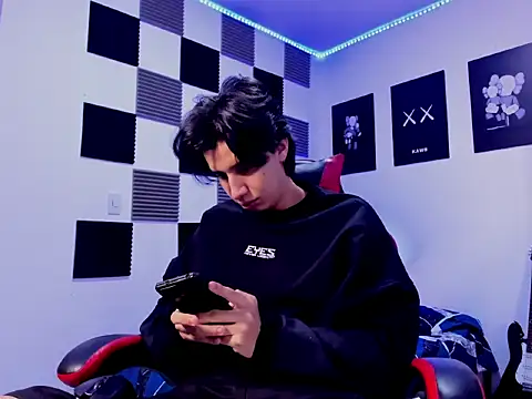 Snapshot of jeycobb chatting on December 2025 12:03:02 PM jeycobb online show from December 2025 12:03:02 PM