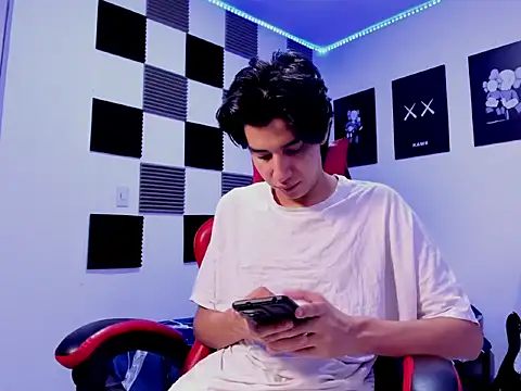 Snapshot of jeycobb chatting on December 2025 12:03:02 PM jeycobb online show from December 2025 12:03:02 PM