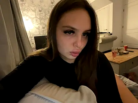 EllaStarrxxx online show from November 2025 12:10:01 AM