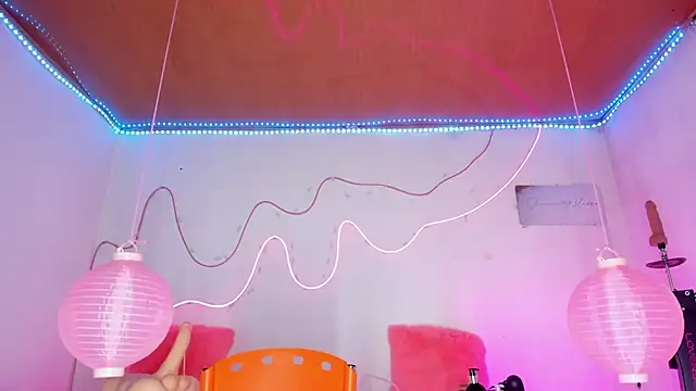 Snapshot of shannon_kinne_ chatting on January 2026 03:58:01 PM shannon kinne online show from January 2026 03:58:01 PM