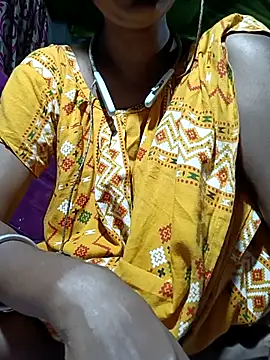 Snapshot of Hotty-romi3 chatting on October 2025 04:38:02 PM Hotty-romi3 online show from October 2025 04:38:02 PM