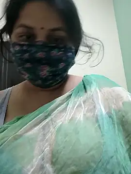 lovelynishu online show from October 2025 05:03:02 PM