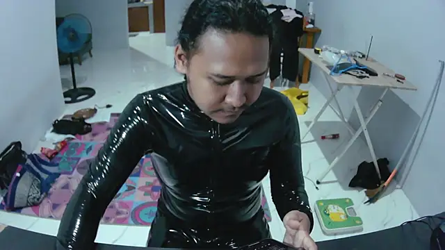 latexidn online show from November 2025 09:54:01 PM