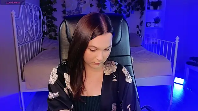 Ruth Partt online show from October 2025 11:00:02 AM