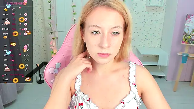 Emma Garcias online show from October 2025 11:55:02 AM
