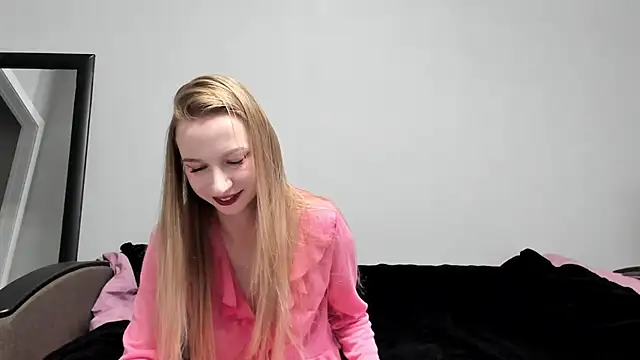 sophieryder online show from October 2025 09:19:02 AM