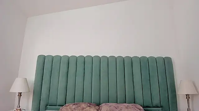 Alanha   online show from November 2025 03:05:02 AM