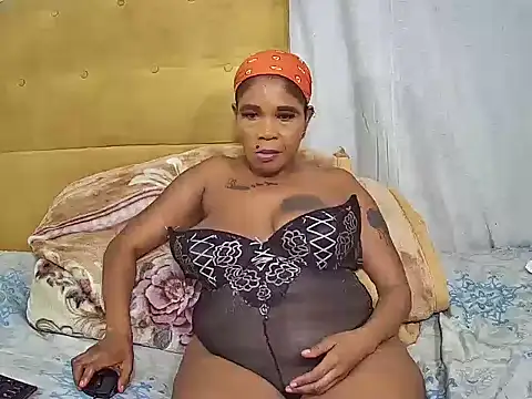 QueenLady7 online show from October 2025 09:02:01 PM