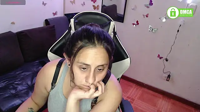 MelRaiise online show from November 2025 01:15:01 AM