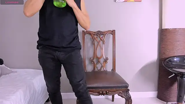  axelking  online show from October 2025 11:44:02 AM