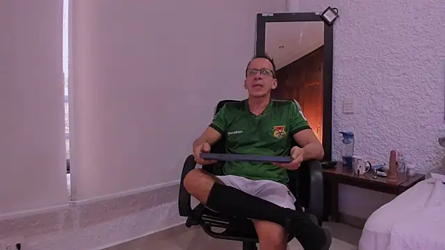  axelking  online show from December 2025 11:25:02 AM