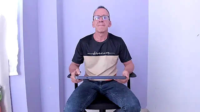  axelking  online show from March 2026 11:36:02 AM