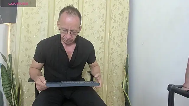  axelking  online show from July 2026 11:38:02 AM