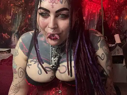 nyxvelon online show from December 2025 03:19:02 PM