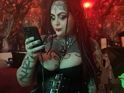 nyxvelon online show from February 2026 09:16:02 PM