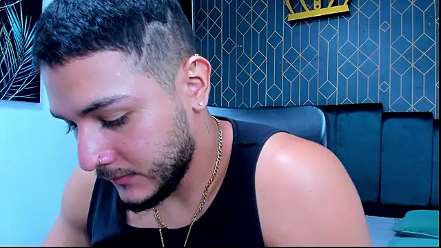 jasonshaw25 online show from January 2026 06:11:01 PM