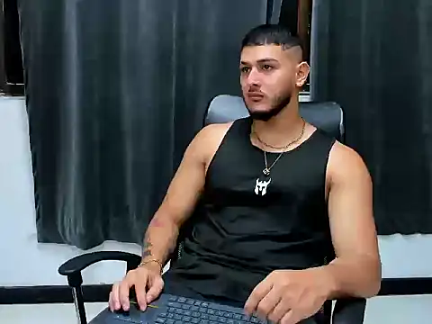 jasonshaw25 online show from February 2026 05:35:01 PM