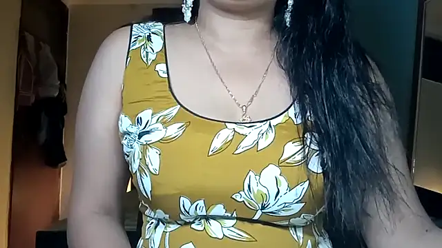 horny milf couple online show from June 2026 07:45:02 PM