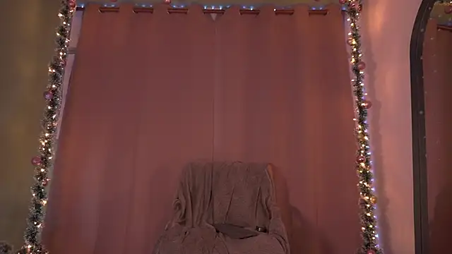  issy online show from December 2025 06:42:02 AM