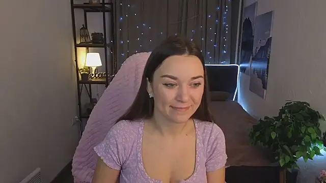 Snapshot of Madison_Golden chatting on November 2025 06:40:02 AM Madison Golden online show from November 2025 06:40:02 AM