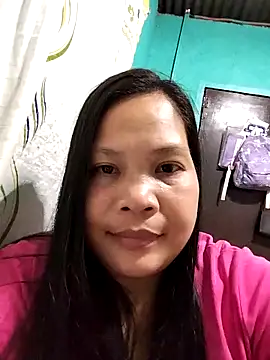 Snapshot of shyhotpinay_32 chatting on October 2025 01:15:02 PM shyhotpinay 32 online show from October 2025 01:15:02 PM