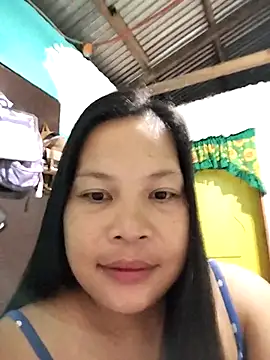 Snapshot of shyhotpinay_32 chatting on November 2025 08:57:01 PM shyhotpinay 32 online show from November 2025 08:57:01 PM