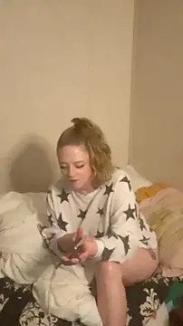 Snapshot of amandatheblondewife chatting on January 2026 08:18:01 AM amandatheblondewife online show from January 2026 08:18:01 AM