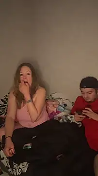 Snapshot of amandatheblondewife chatting on February 2026 10:23:01 AM amandatheblondewife online show from February 2026 10:23:01 AM