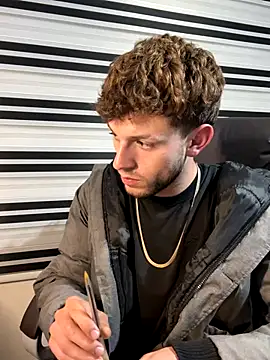 noah red online show from October 2025 03:34:01 AM