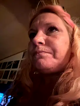 Snapshot of Ladydazy chatting on October 2025 10:07:01 AM Ladydazy online show from October 2025 10:07:01 AM