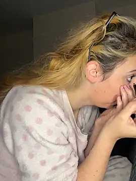 Snapshot of TabbyLovexox chatting on November 2025 08:14:02 AM TabbyLovexox online show from November 2025 08:14:02 AM