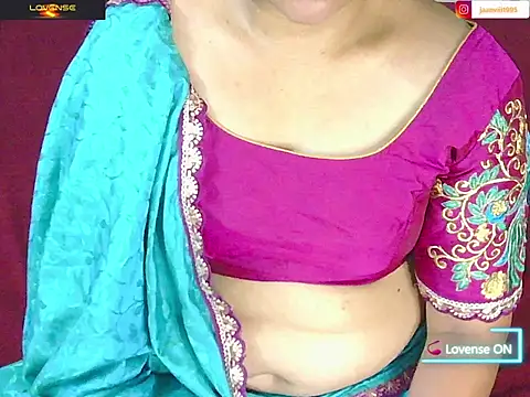 Snapshot of traditional_Jaanvi chatting on June 2026 01:57:02 PM traditional Jaanvi online show from June 2026 01:57:02 PM