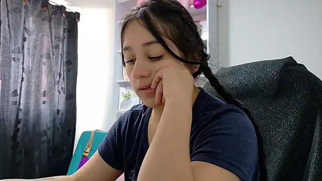 KOREN JALAA online show from April 2026 04:45:01 PM