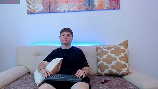 Leoo Miller online show from October 2025 08:51:01 PM